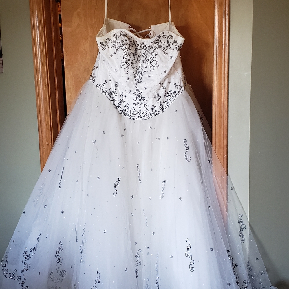 White and Black Mori Lee Princess Ball Gown